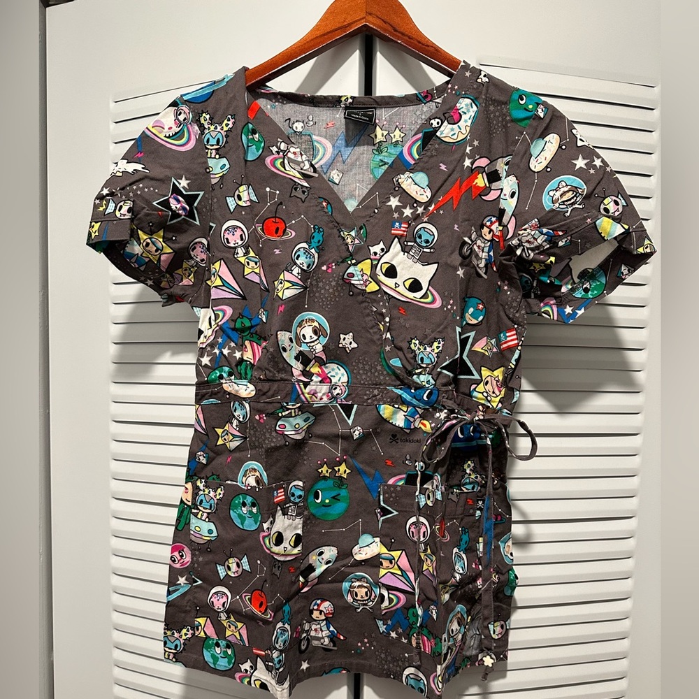 Koi x Tokidoki scrub top